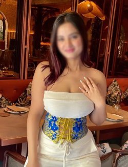 Janvi top class foreigners escorts Pune call girl photos near Pune